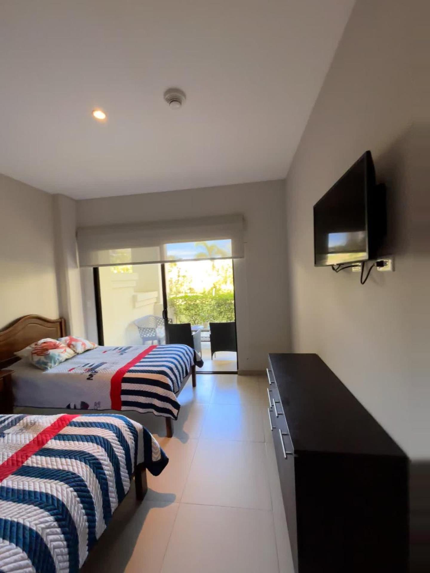 Amaluc Zac Apartment Jaco Bagian luar foto